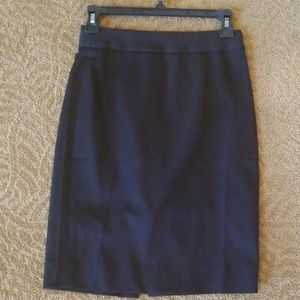 Banana Republic Black Skirt. Size 00P